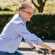 Frank Henning auf einem Fahrrad